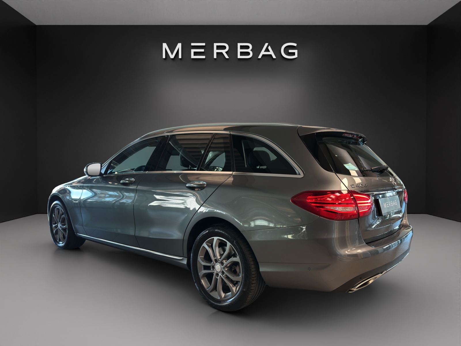 MERCEDES-BENZ C 400 4Matic-image-3