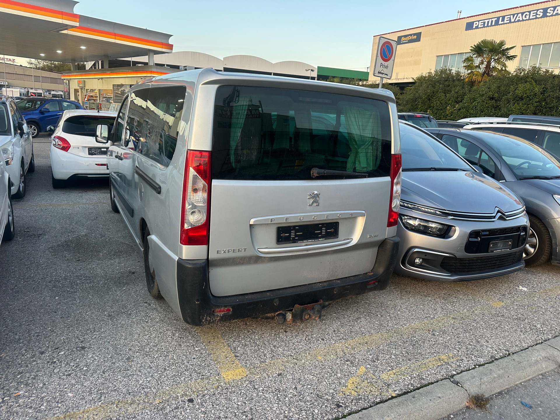 PEUGEOT Expert Tepee 2.0 HDi Confort L2-image-10