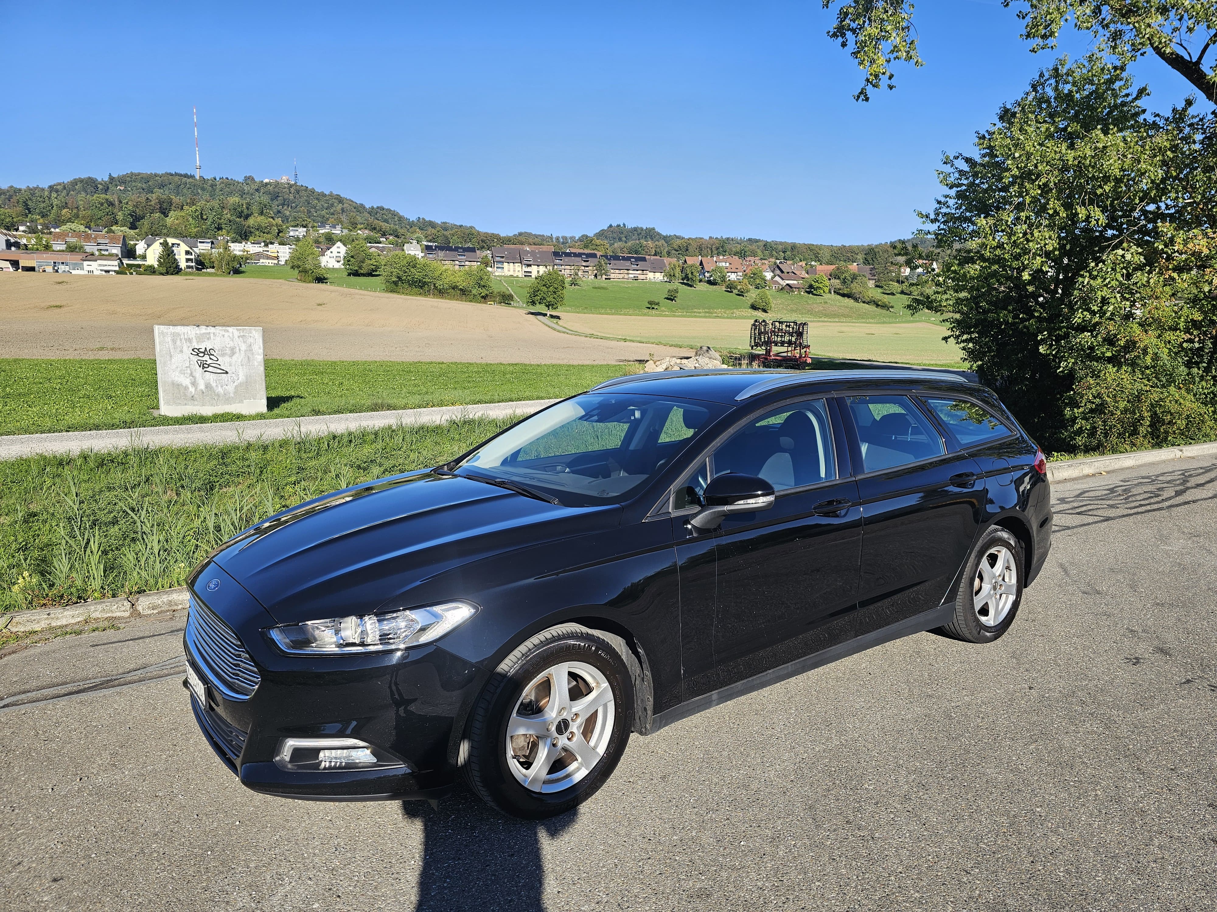 Car photo