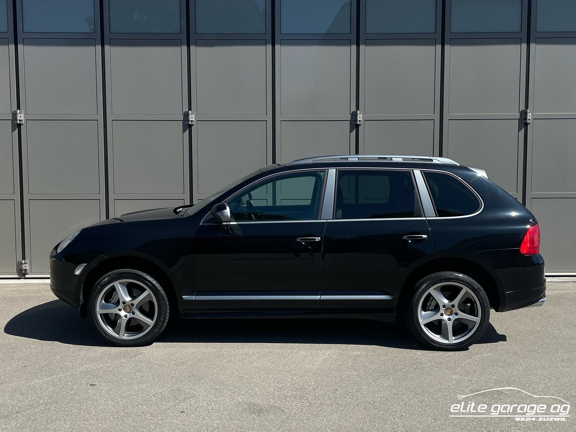 PORSCHE Cayenne S-image-1