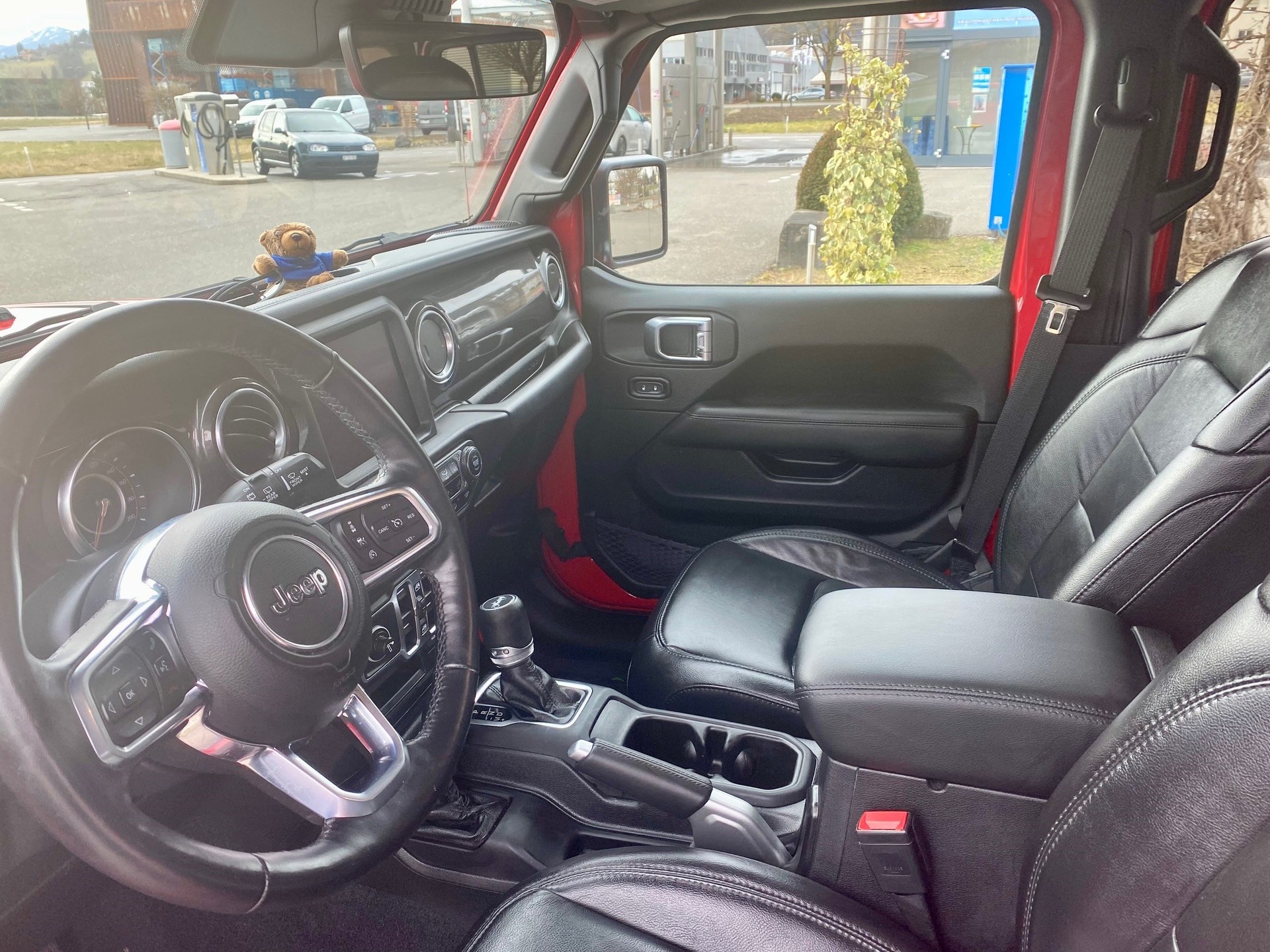 JEEP Wrangler 2.0 Unlimited Night Eagle Automatic-image-3