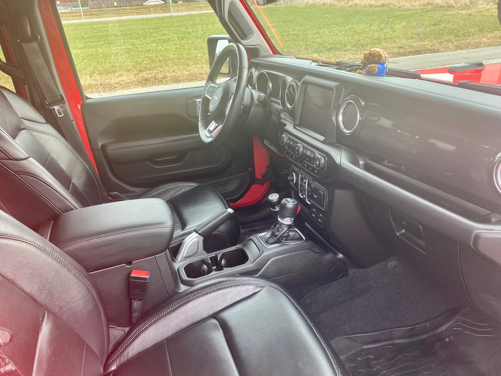 JEEP Wrangler 2.0 Unlimited Night Eagle Automatic-image-4