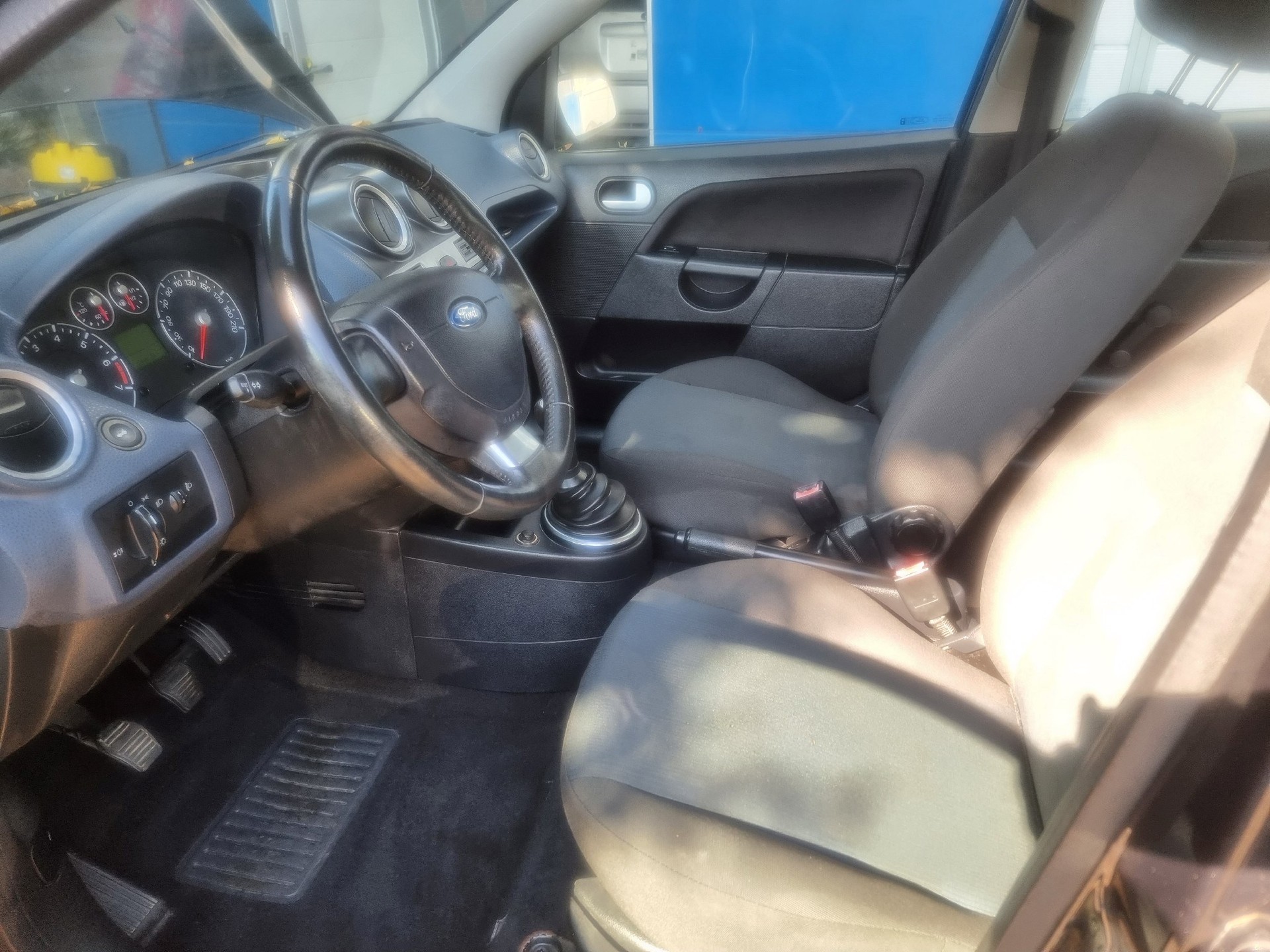 FORD Fiesta 1.6 16V Trend-image-7