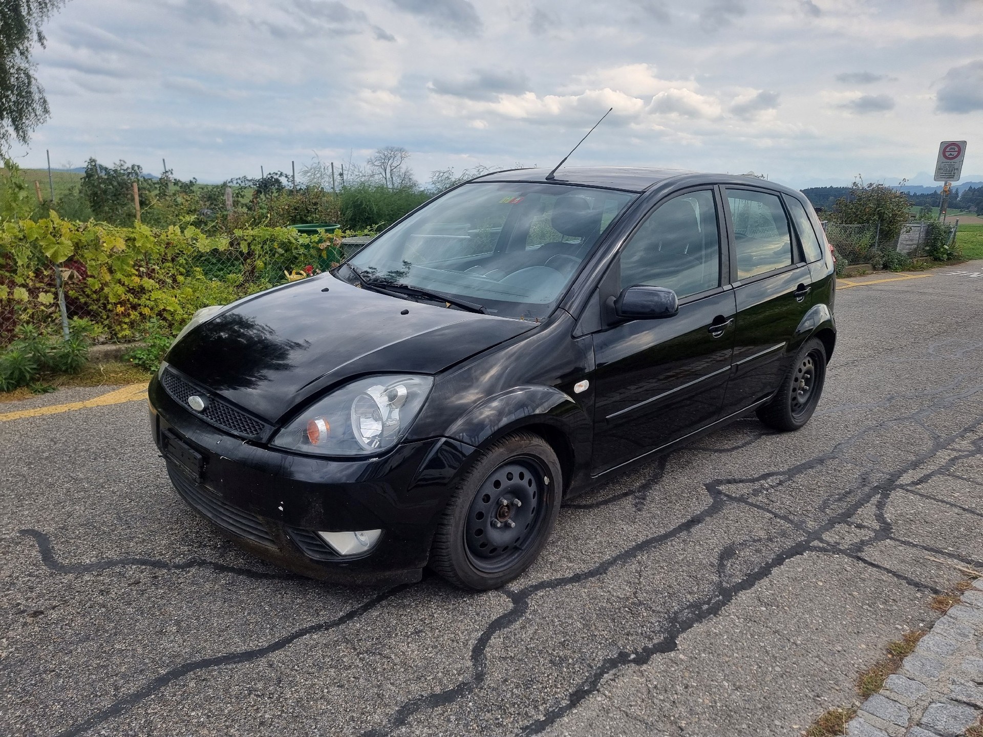 FORD Fiesta 1.6 16V Trend-image-2