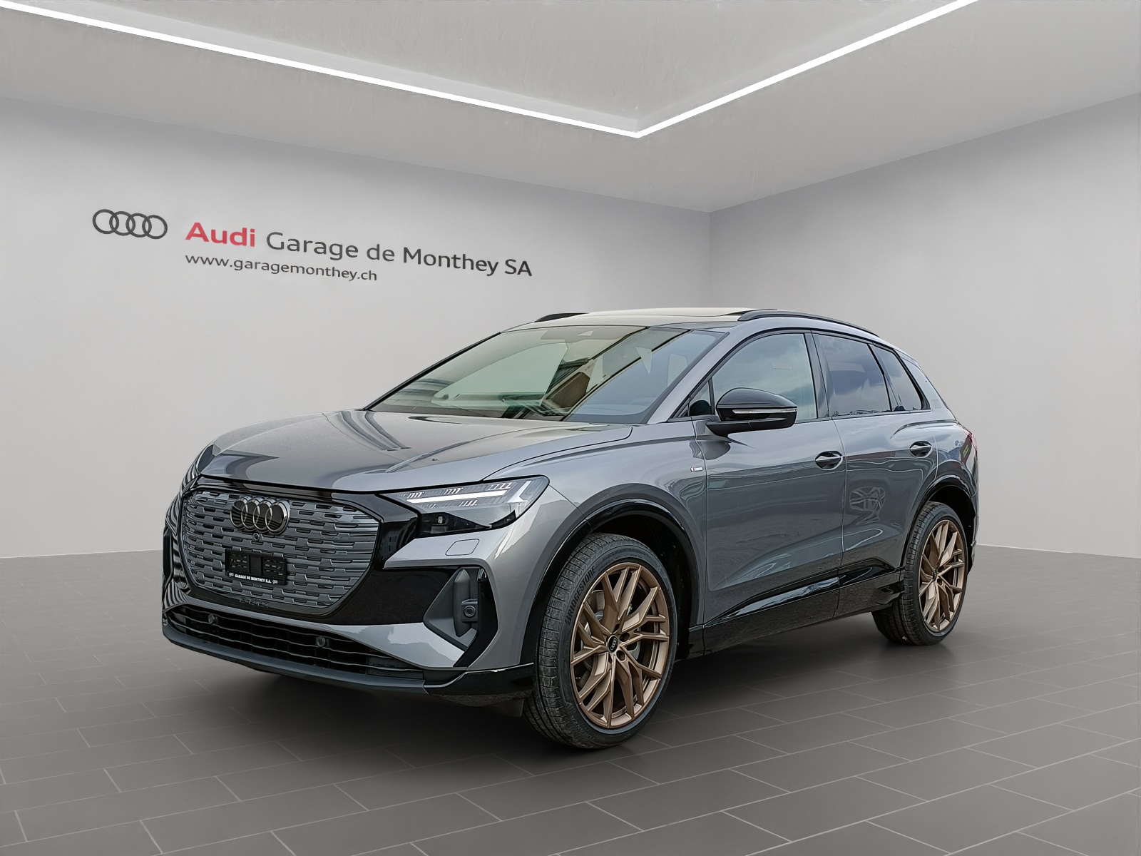AUDI Q4 e-tron 55 quattro — slika 1