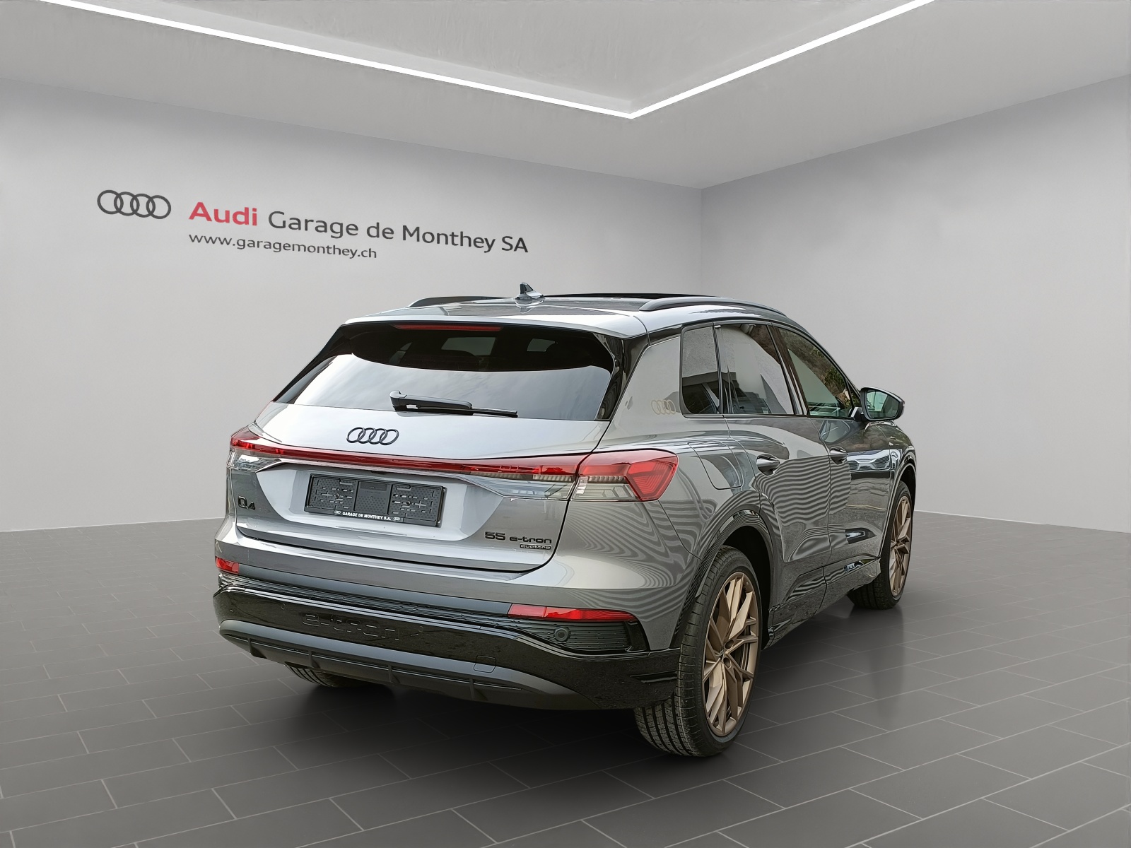 AUDI Q4 e-tron 55 quattro-image-3