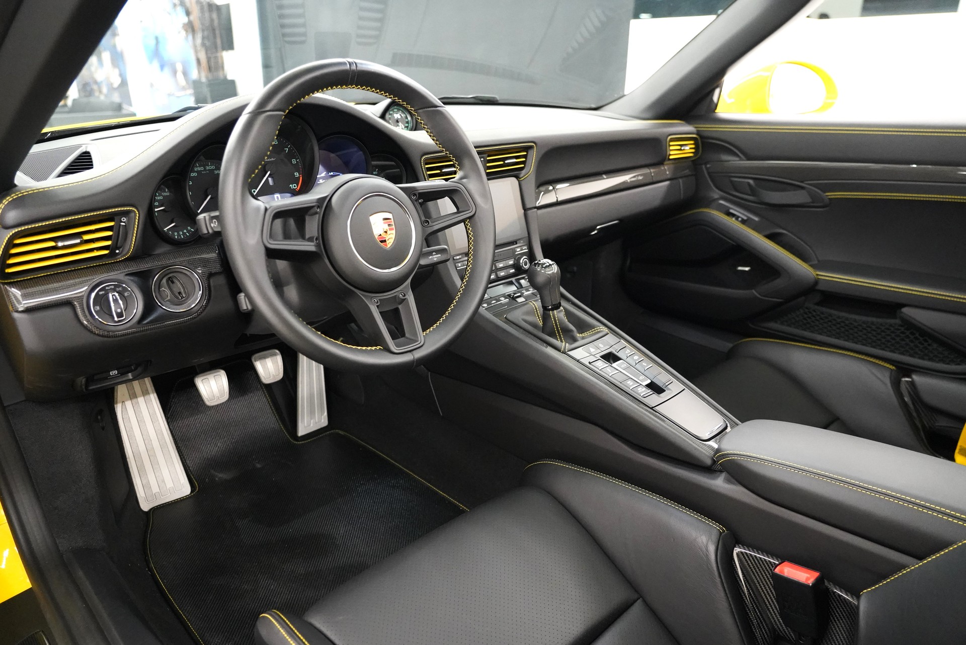 PORSCHE 911 Speedster-image-8