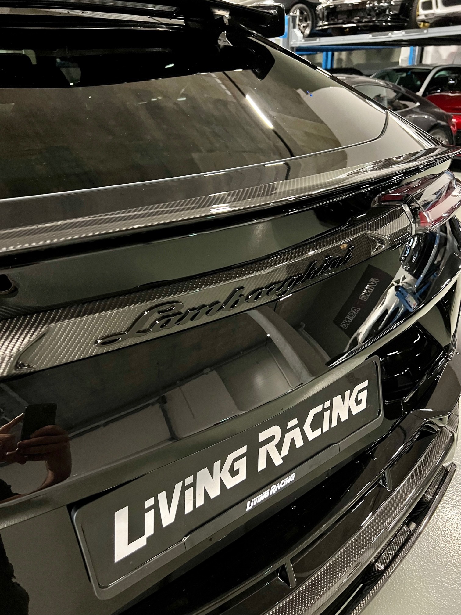 LAMBORGHINI Urus E-Gear Performante *Carbone*-image-11