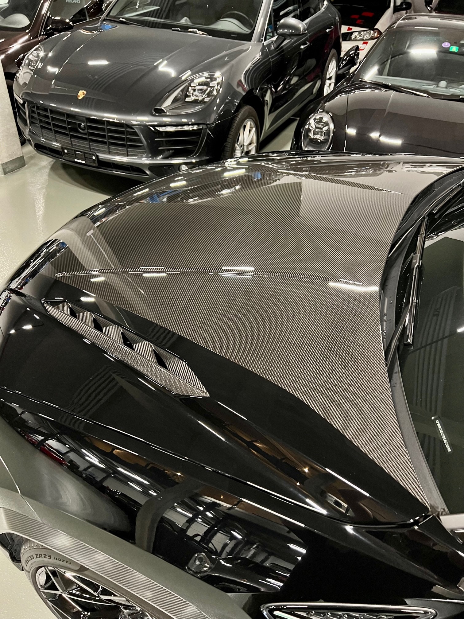 LAMBORGHINI Urus E-Gear Performante *Carbone*-image-5