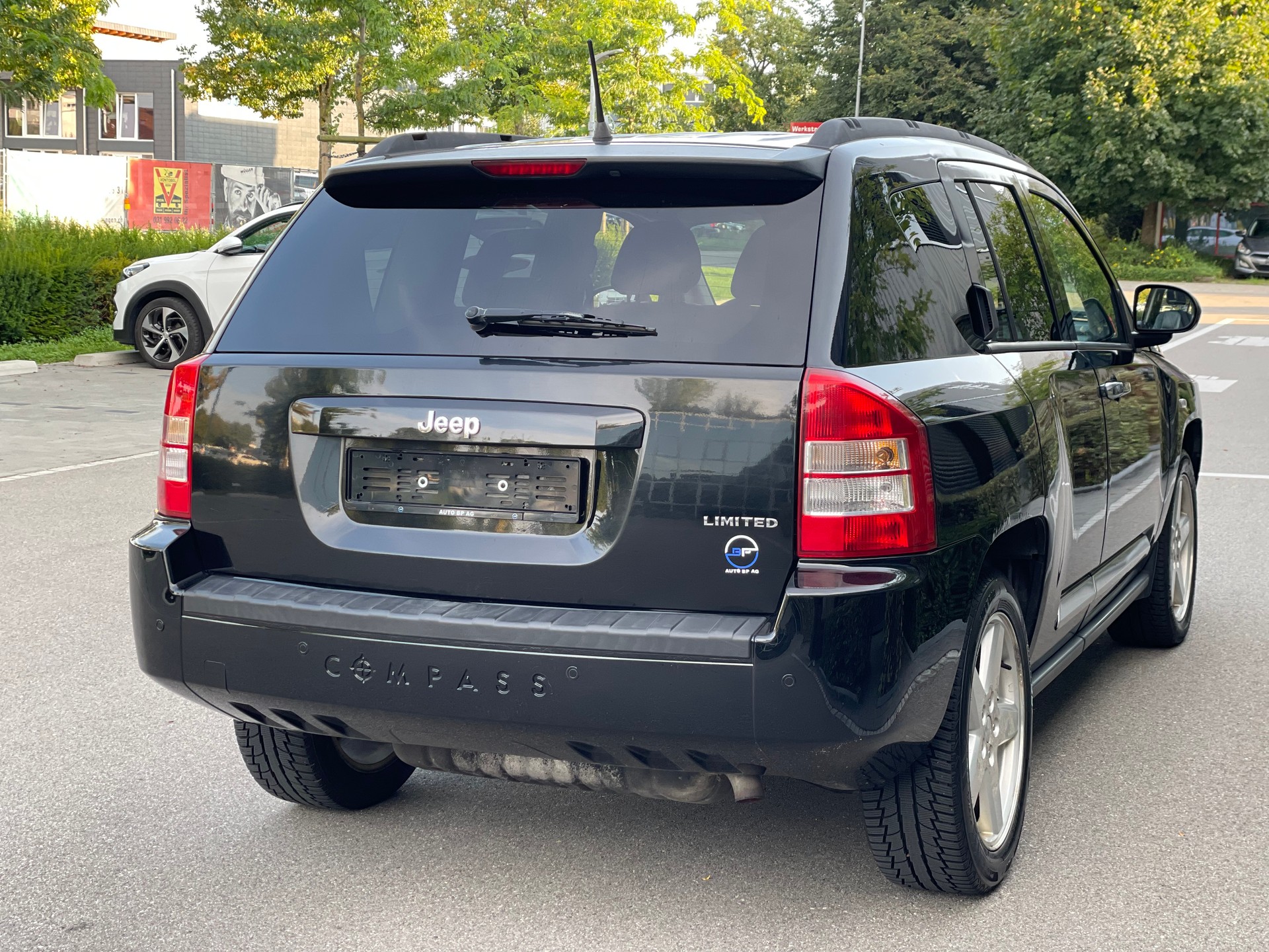 JEEP Compass 2.4 Sport-image-4