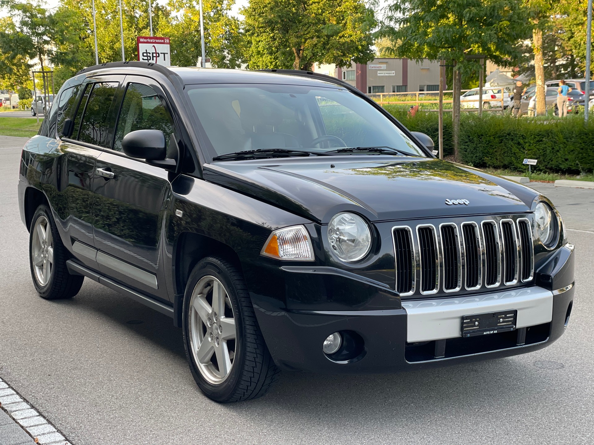 JEEP Compass 2.4 Sport-image-3