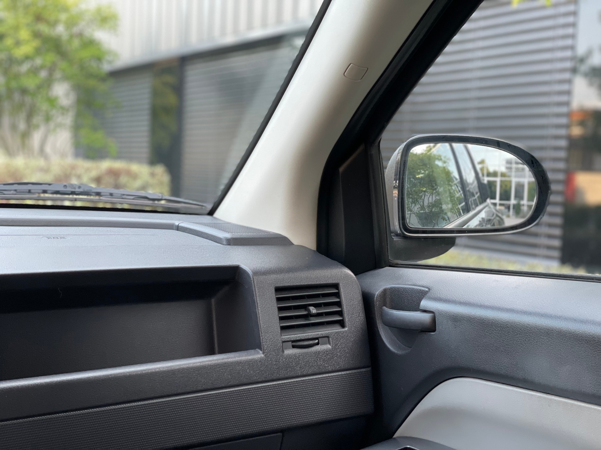 JEEP Compass 2.4 Sport-image-10