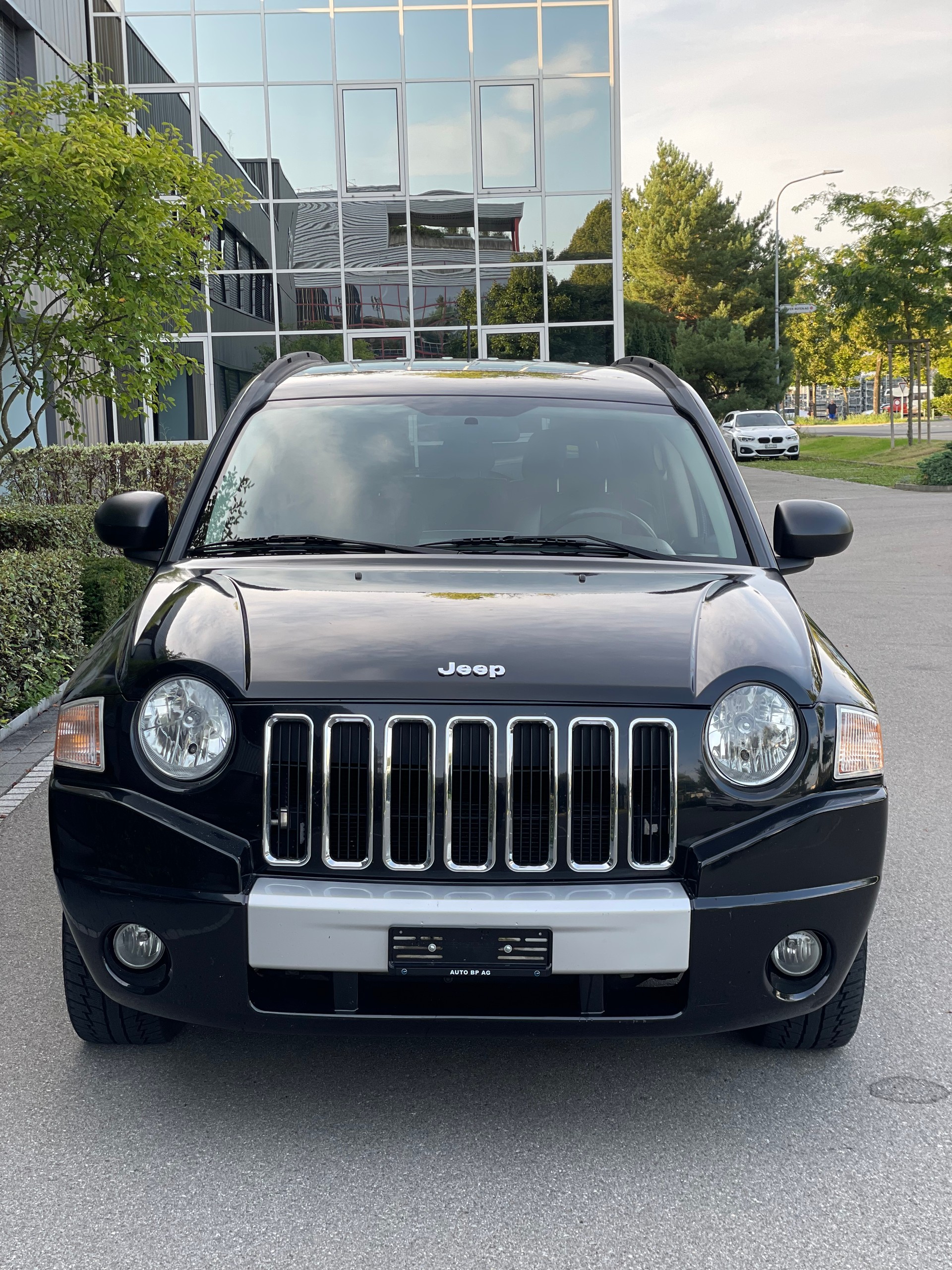JEEP Compass 2.4 Sport-image-2