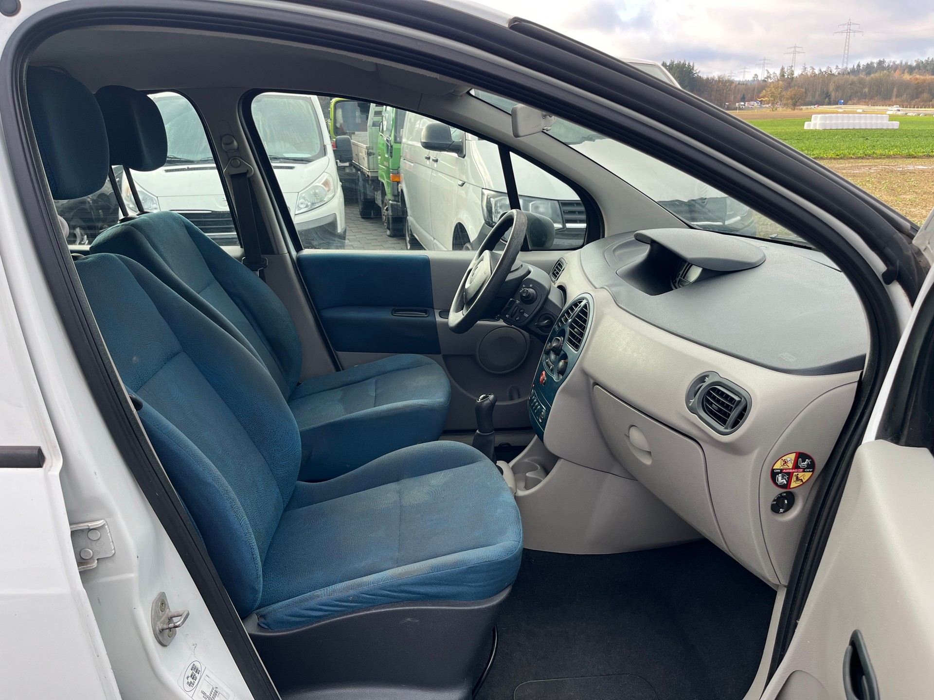 RENAULT Modus 1.4 16V Expression Confort-image-8