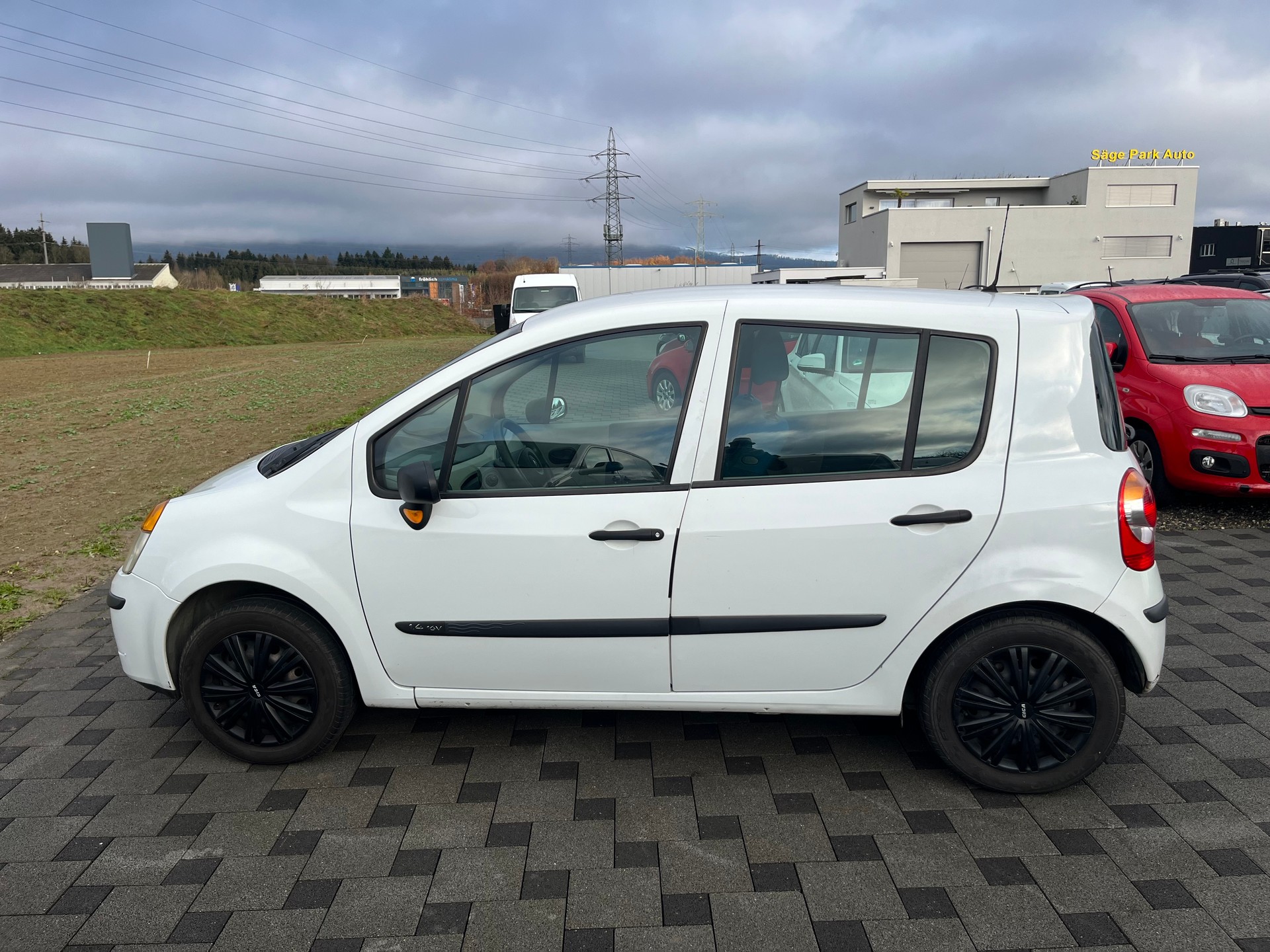 RENAULT Modus 1.4 16V Expression Confort-image-2