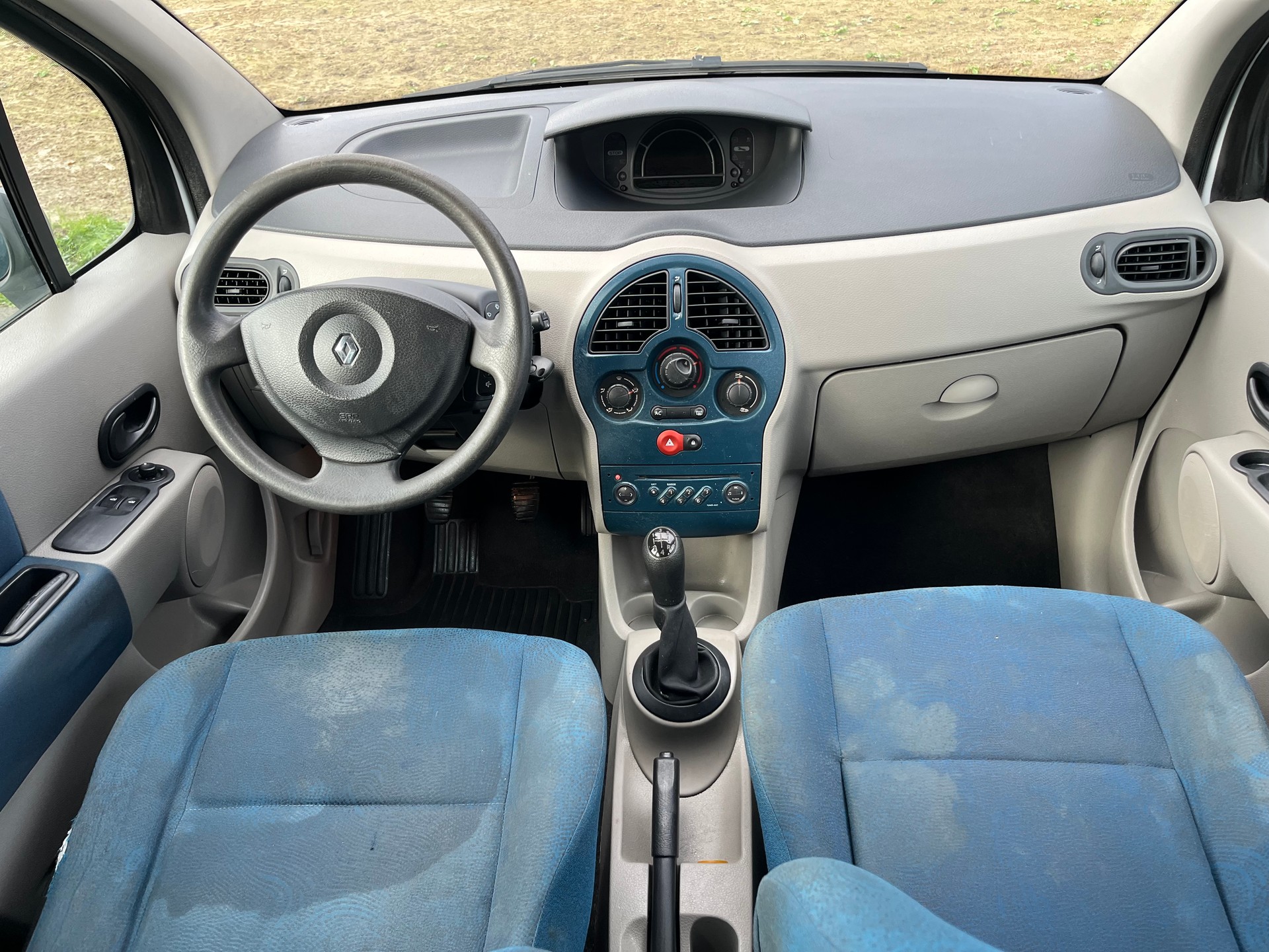RENAULT Modus 1.4 16V Expression Confort-image-9