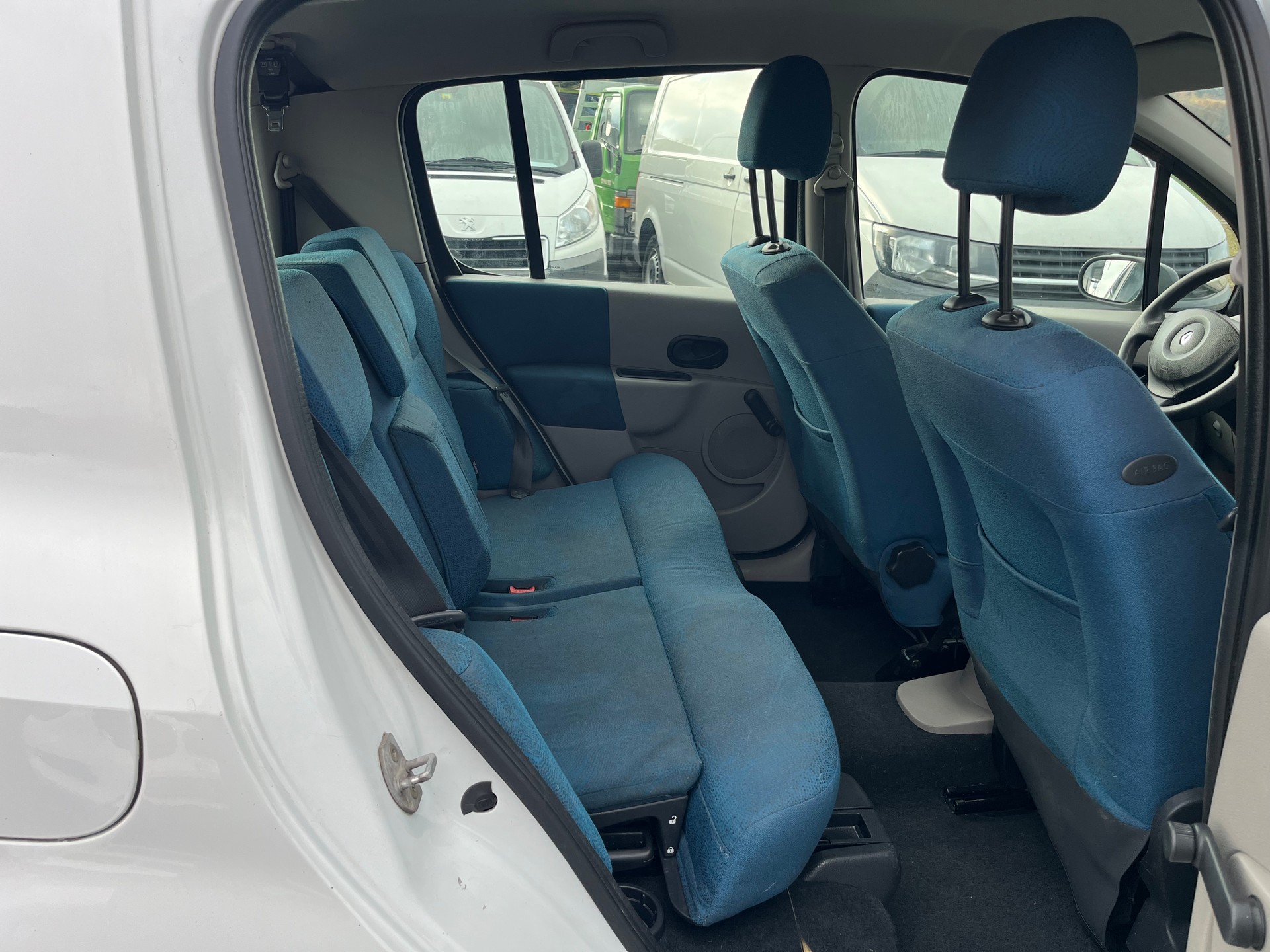 RENAULT Modus 1.4 16V Expression Confort-image-10