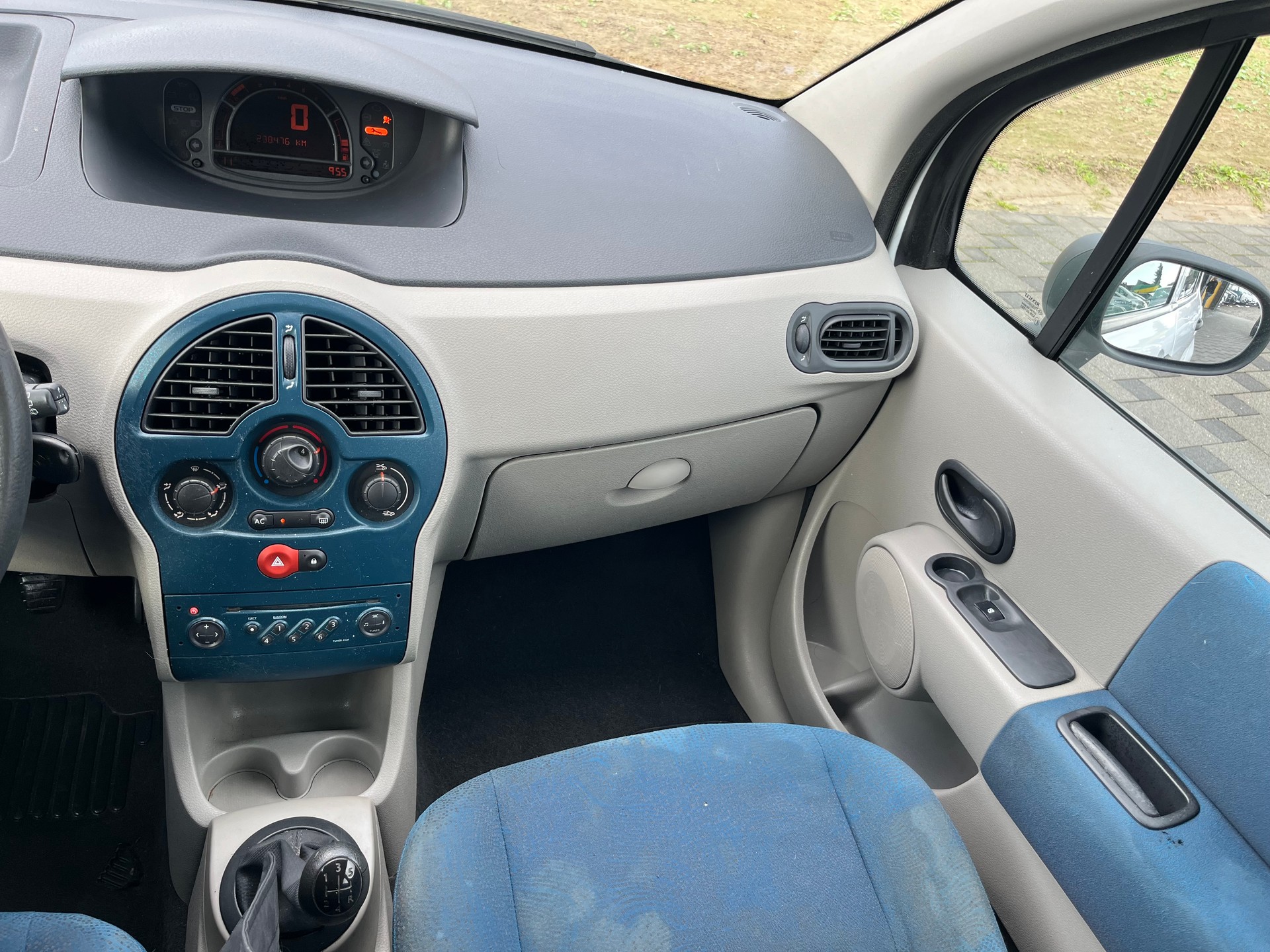 RENAULT Modus 1.4 16V Expression Confort-image-13