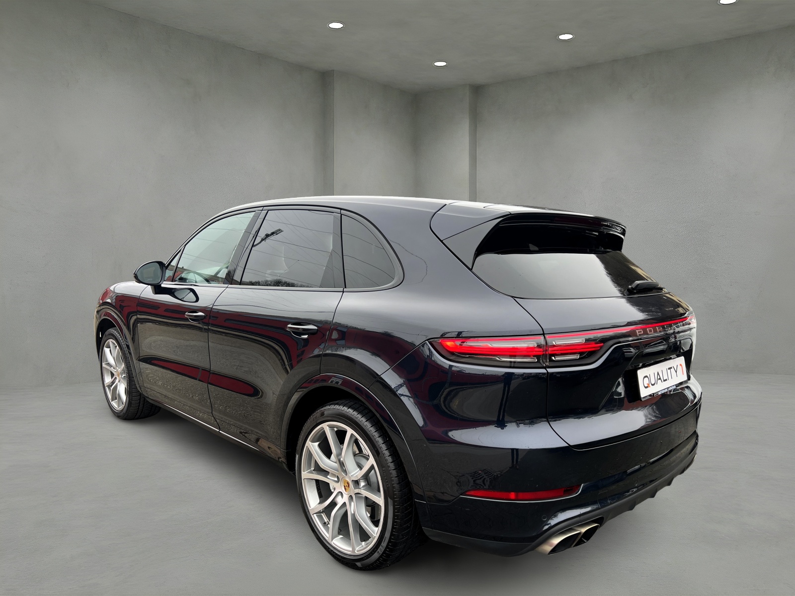 PORSCHE Cayenne Turbo-image-2