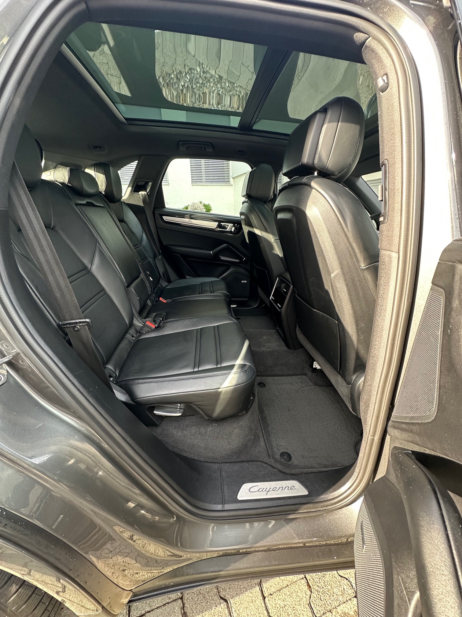 PORSCHE Cayenne S-image-6