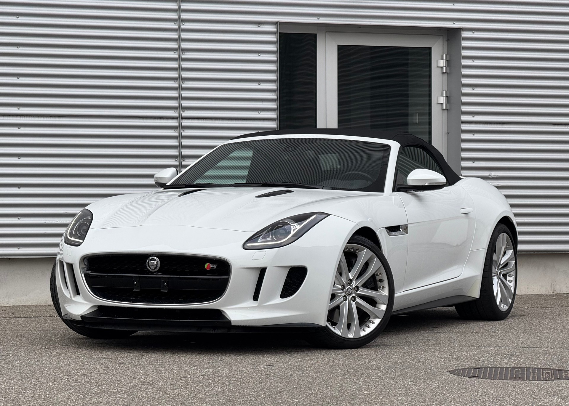 JAGUAR F-Type Convertible S 5.0 V8 S/C-image-2