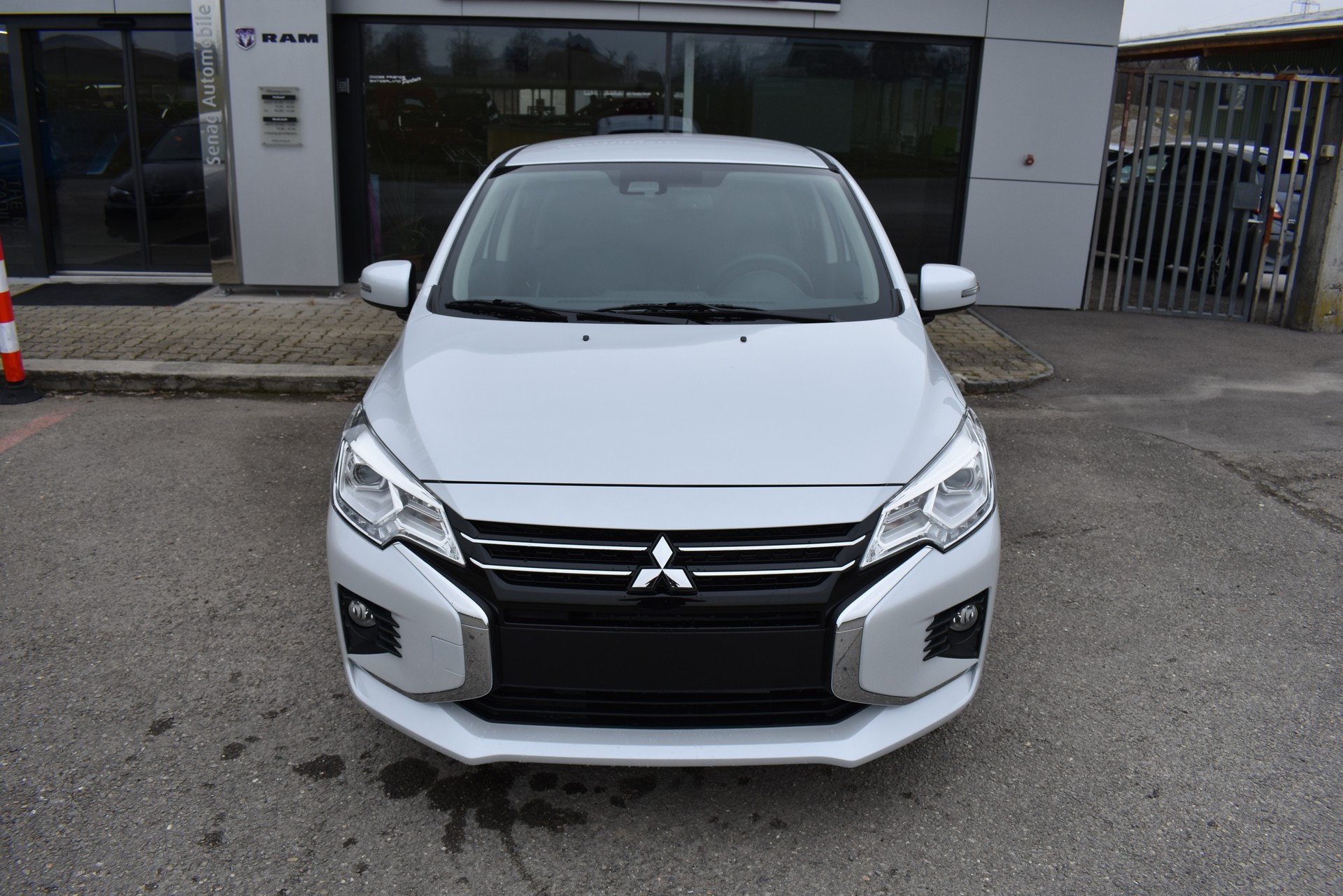 MITSUBISHI Space Star 1.2 CVT Intense-image-0