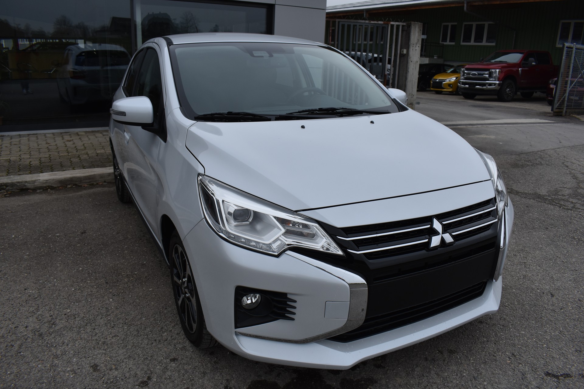 MITSUBISHI Space Star 1.2 CVT Intense-image-2