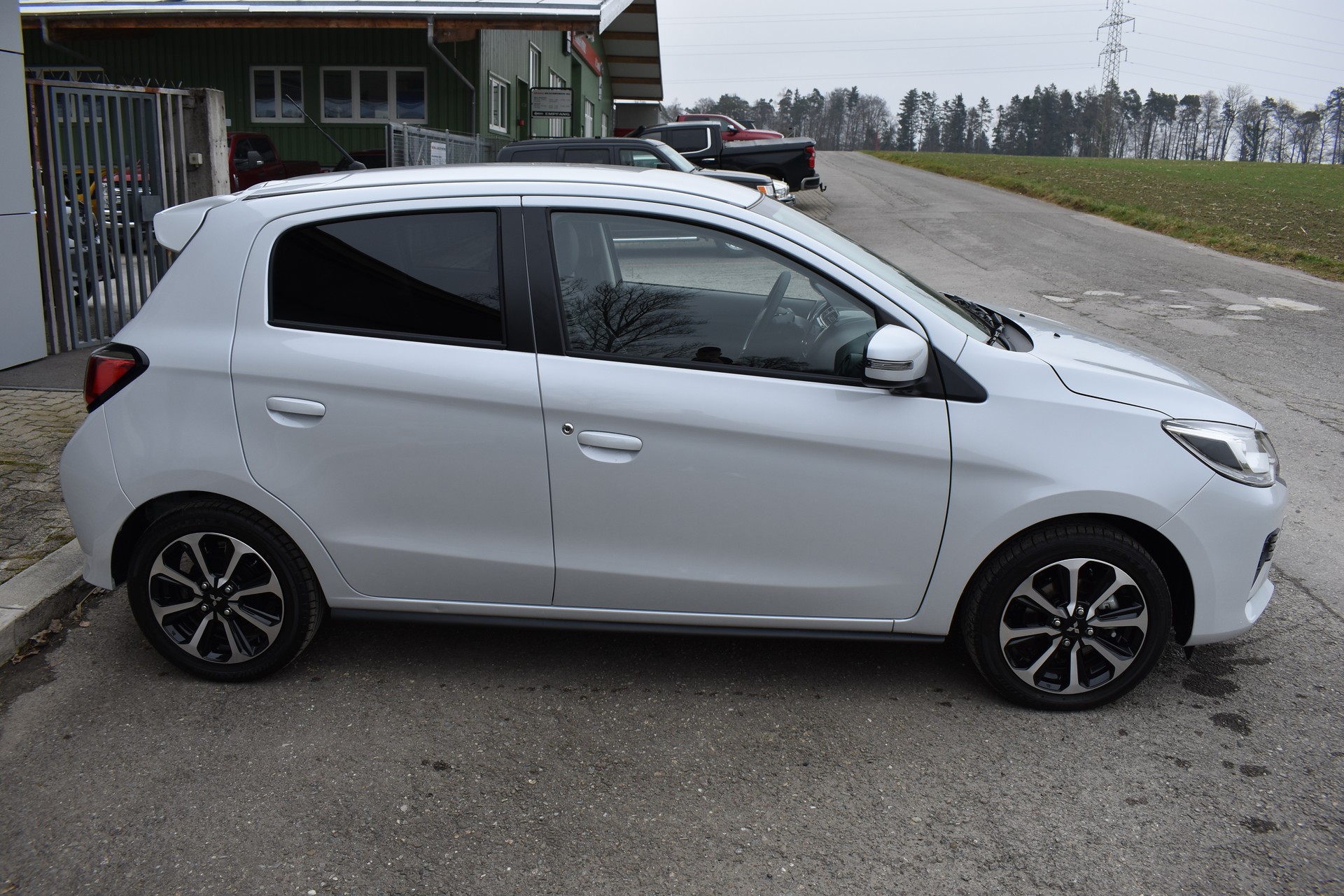 MITSUBISHI Space Star 1.2 CVT Intense-image-3