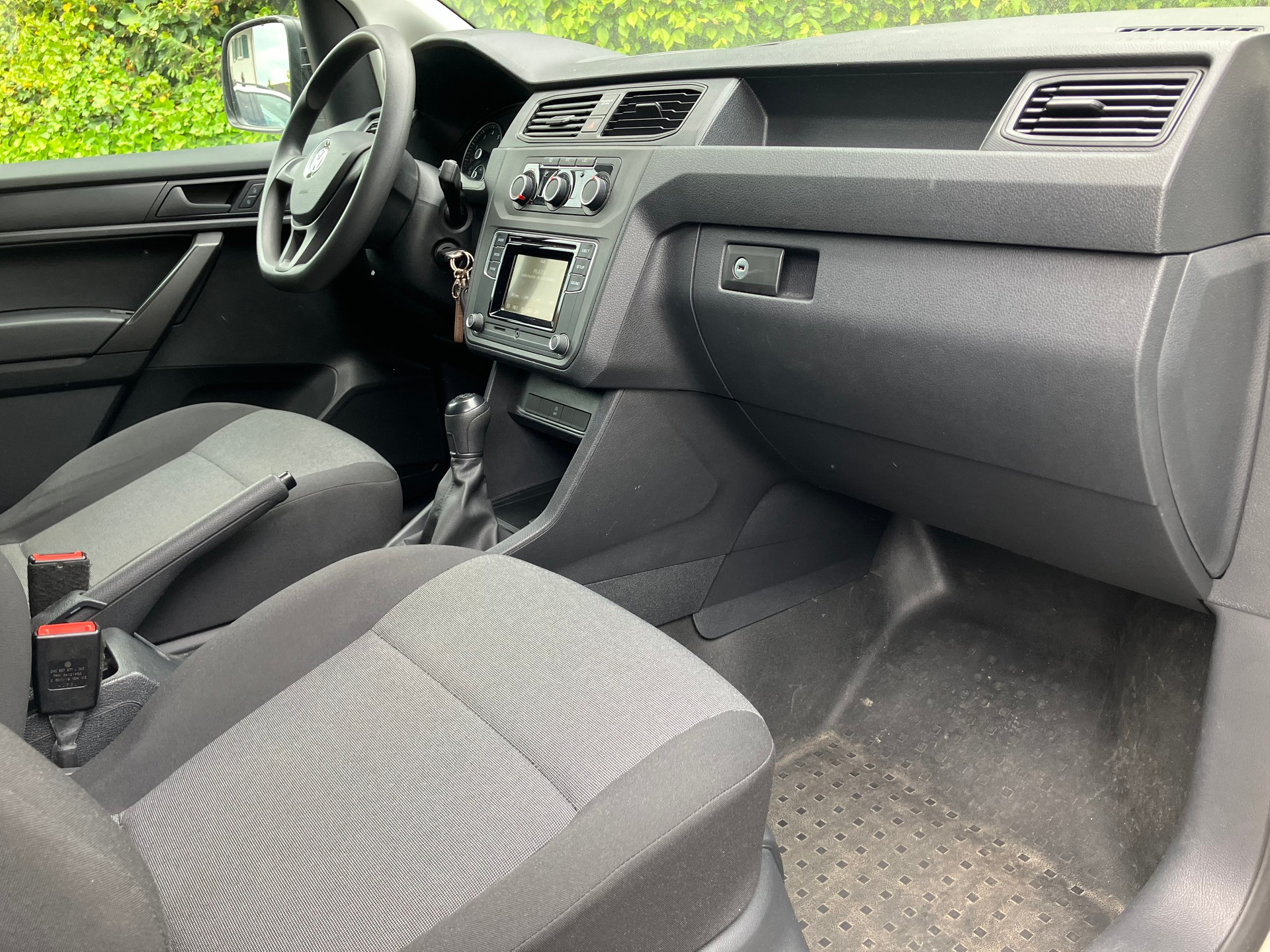 VW Caddy 1.2 TSI Entry BlueMotion Technology-image-6