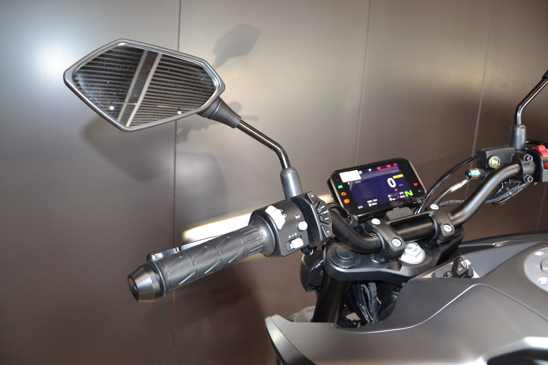 CF MOTO 125 NK-image-14