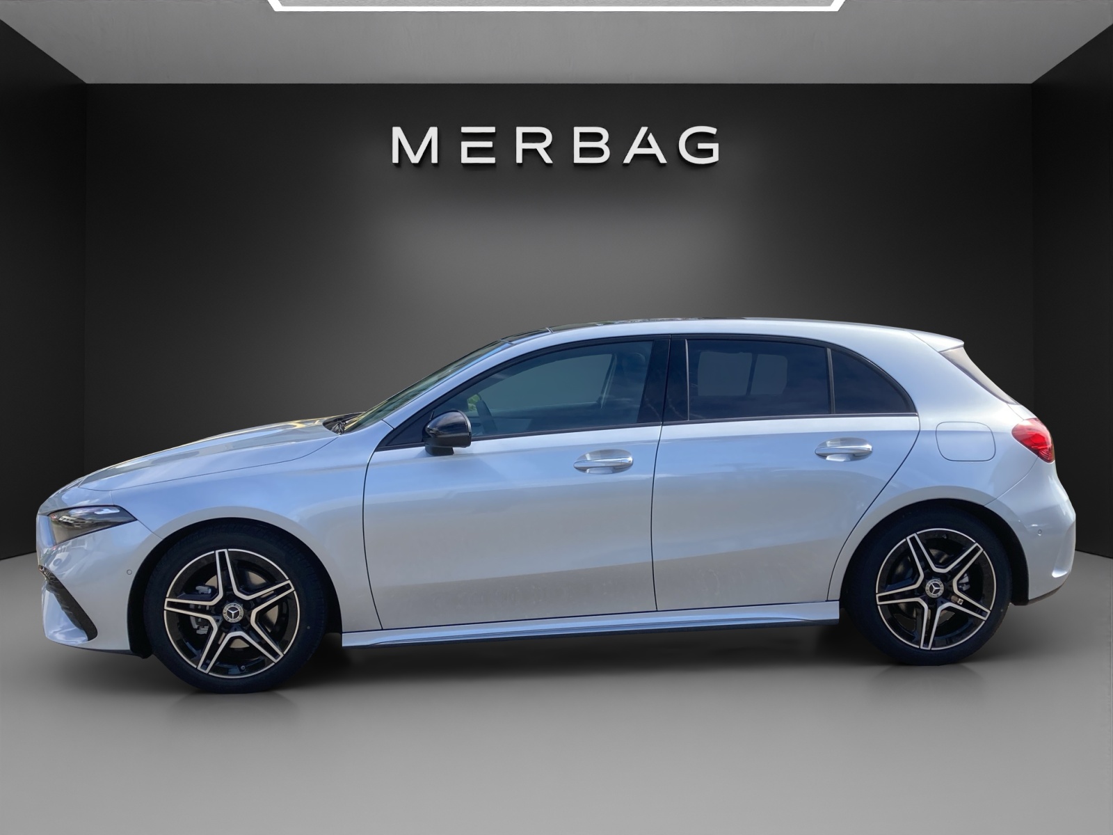MERCEDES-BENZ A 200 7G-DCT Night Star-image-1