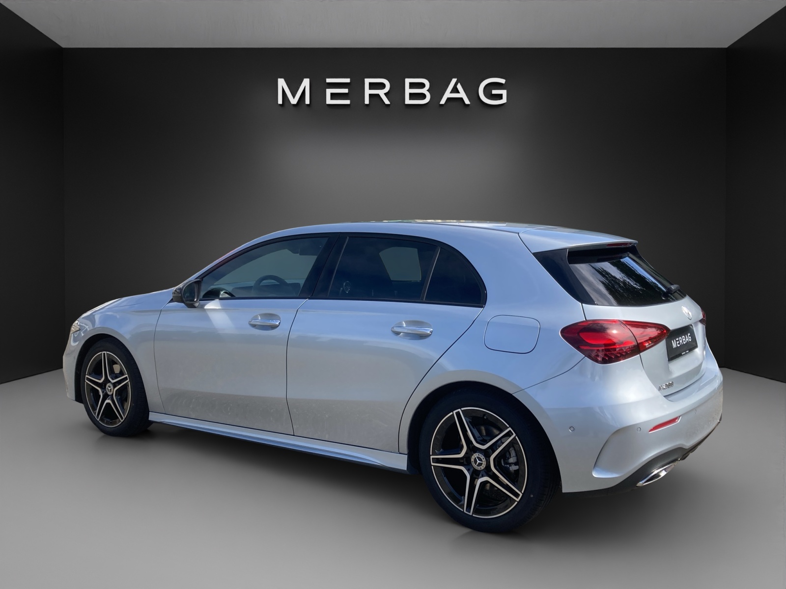 MERCEDES-BENZ A 200 7G-DCT Night Star-image-2
