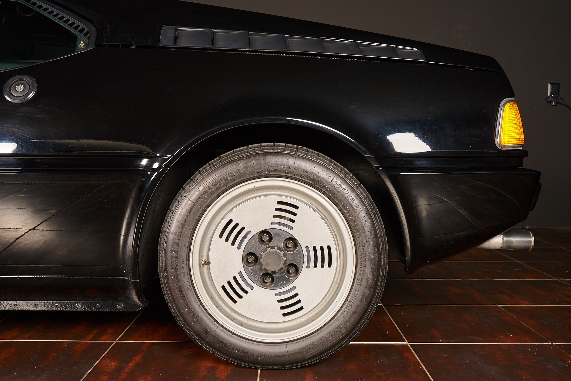 BMW M 1-image-4