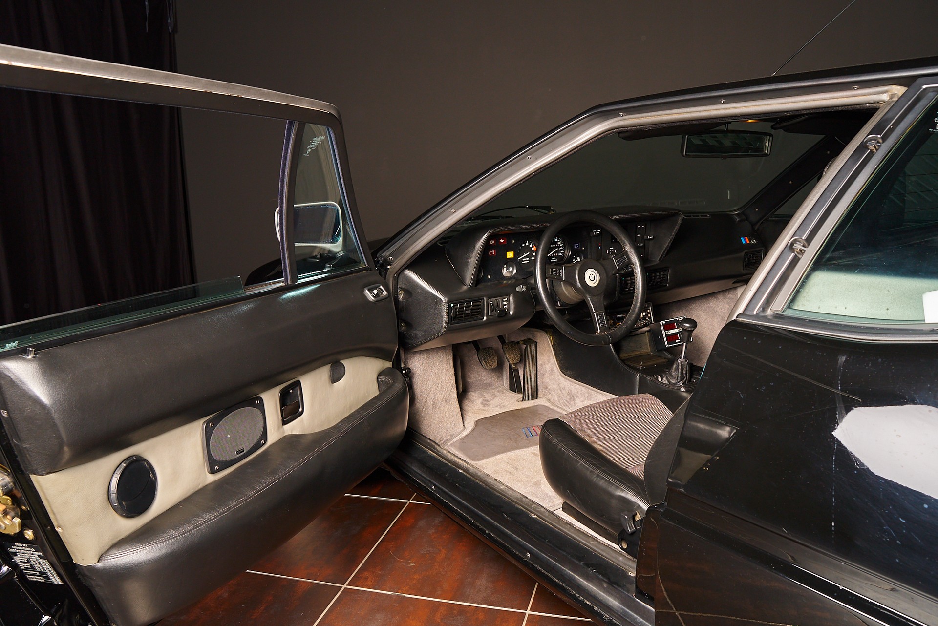 BMW M 1-image-14