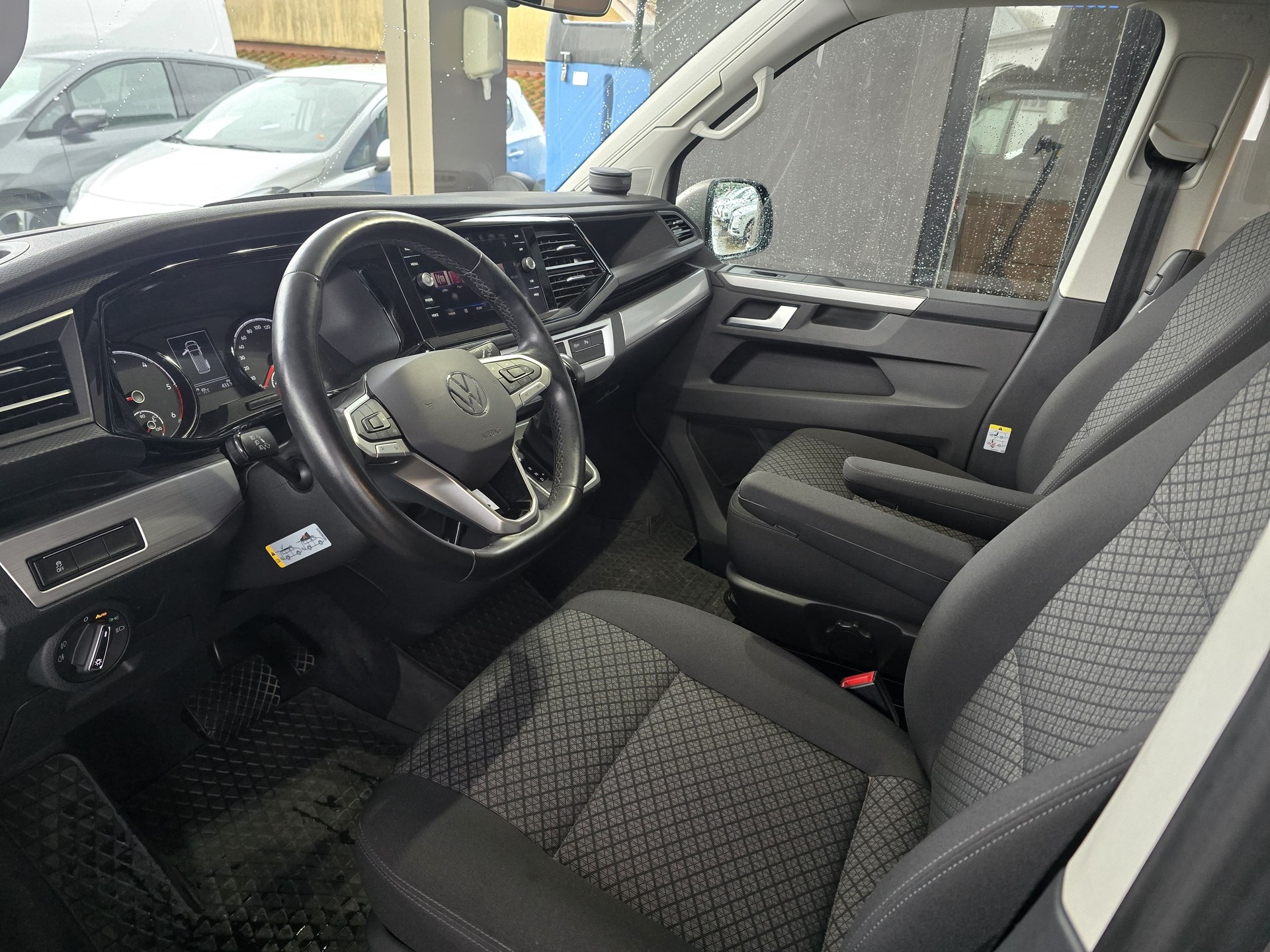 VW T6.1 California 2.0 TDI Beach Liberty Spirit DSG-image-11
