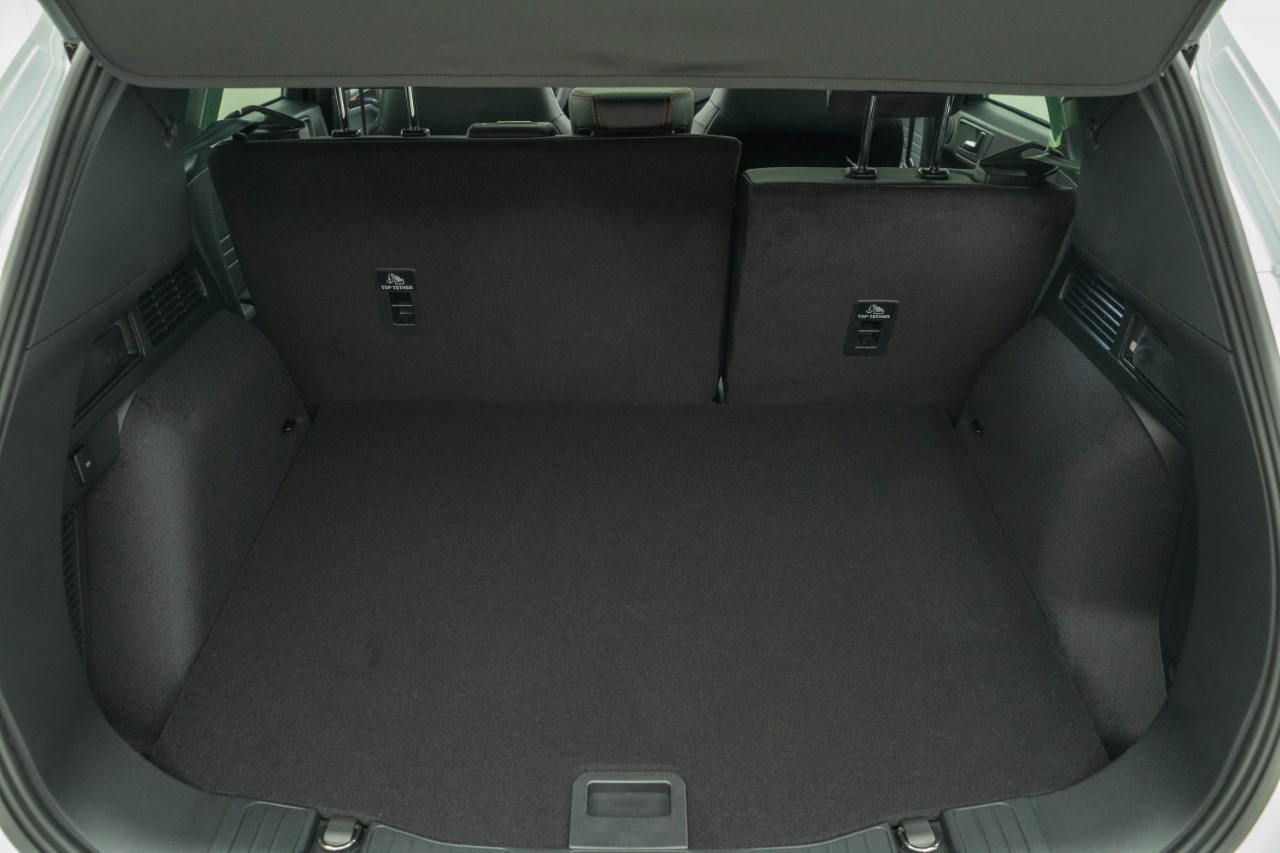 FORD Kuga 2.5 Plug-in Hybrid ST-Line X-image-4