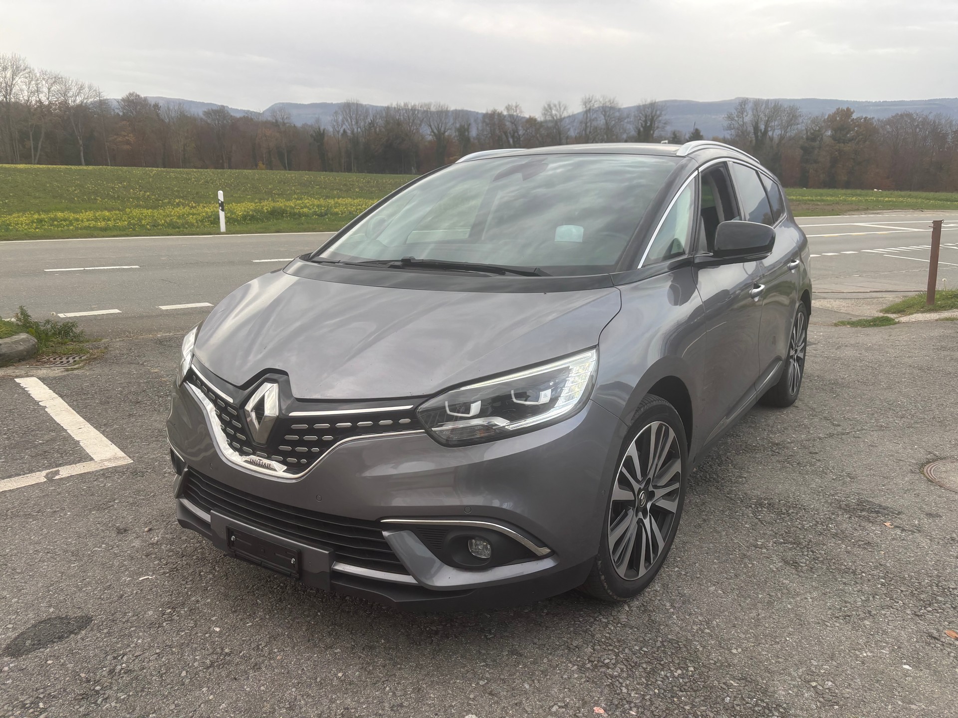 RENAULT Grand Scénic 1.8 dCi Initiale EDC-image-0