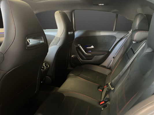 MERCEDES-BENZ A 250 4Matic 8G-DCT-image-6