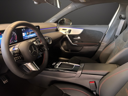 MERCEDES-BENZ A 250 4Matic 8G-DCT-image-5