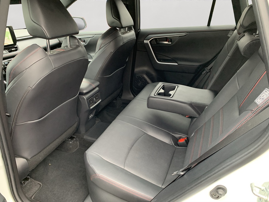 TOYOTA RAV-4 2.5 PHEV Platinum e-CVT 4WD-image-7