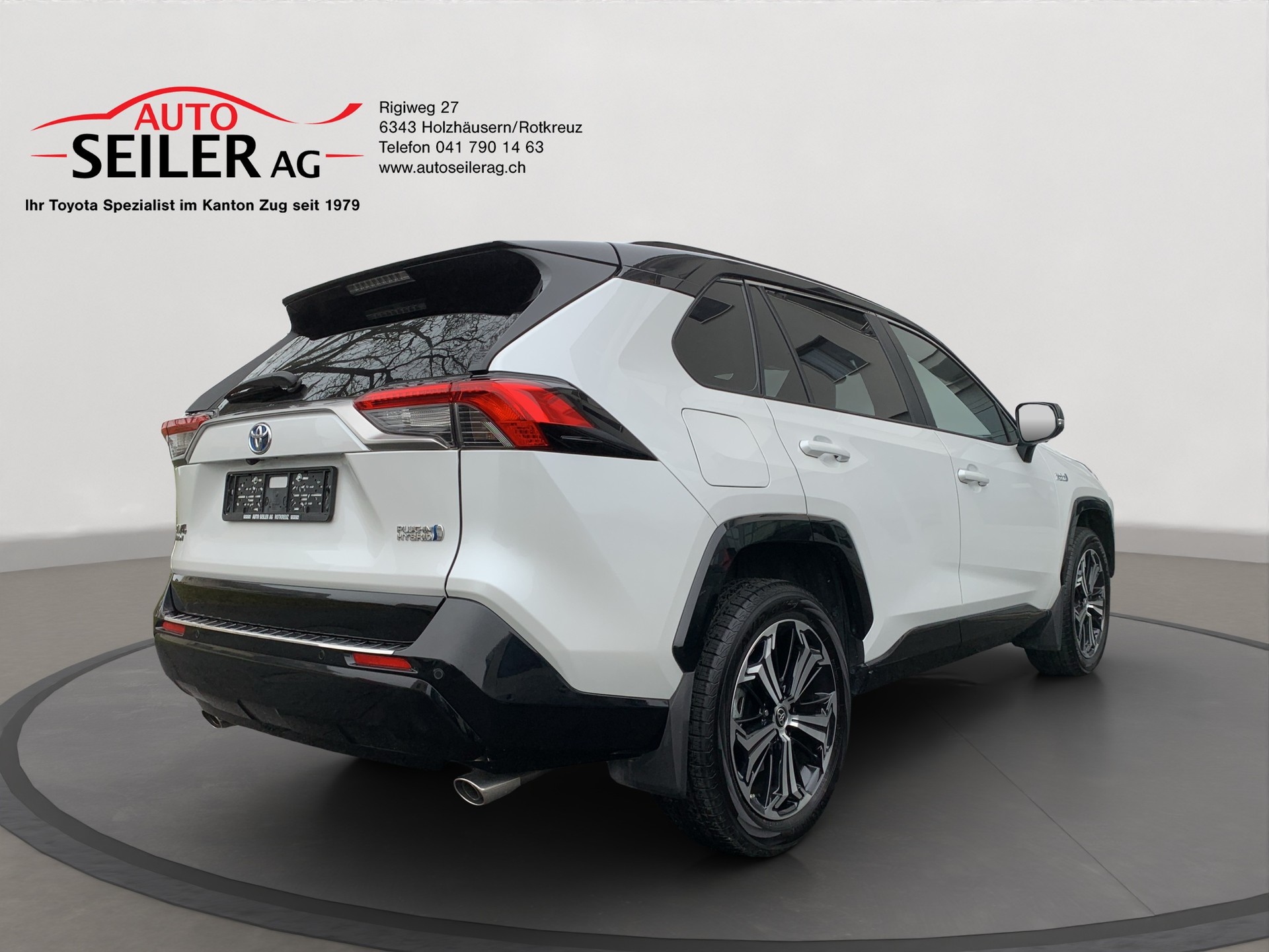TOYOTA RAV-4 2.5 PHEV Platinum e-CVT 4WD-image-3
