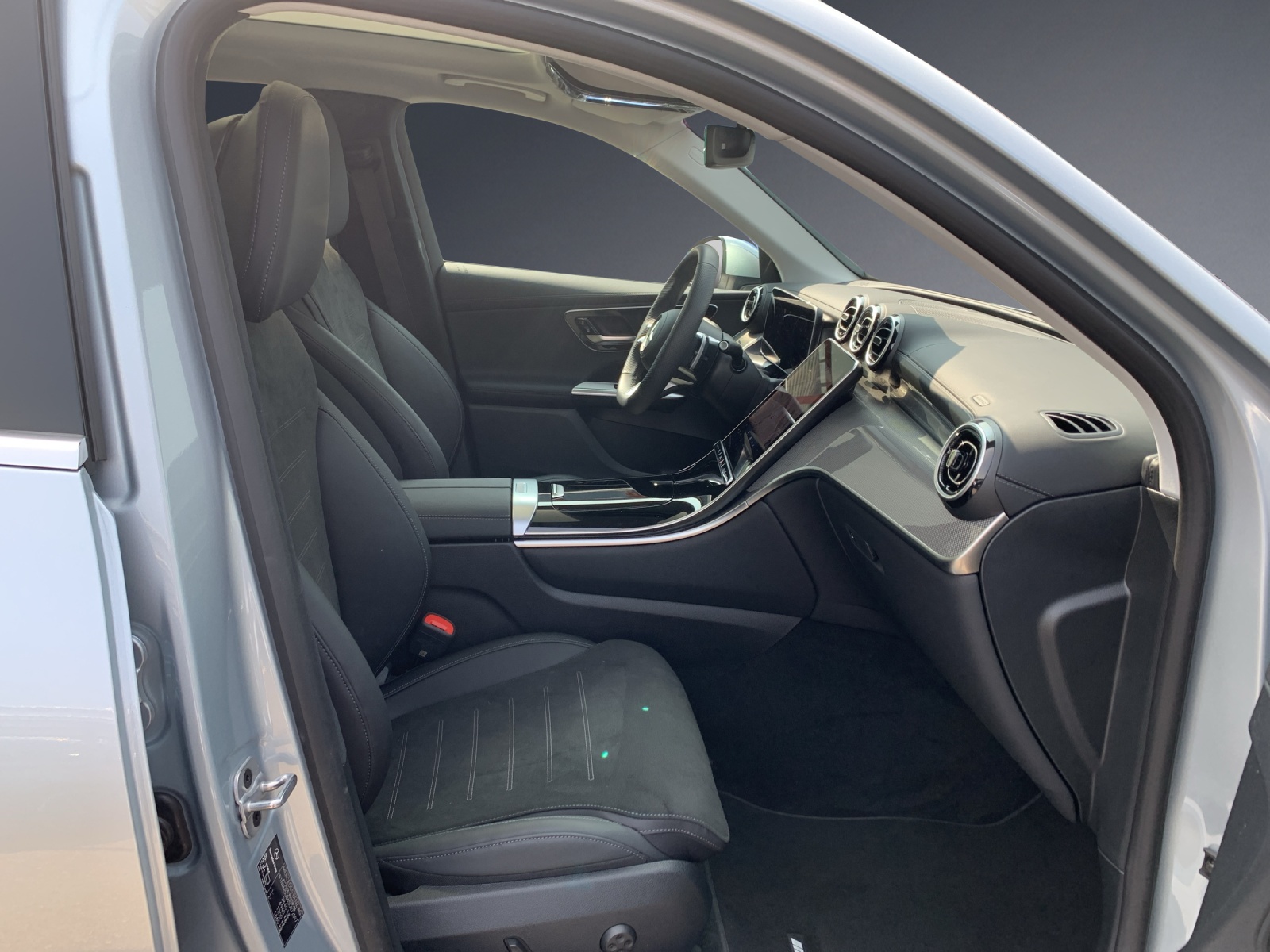Image MERCEDES-BENZ GLC-300 GLC 300 e 4M 9G-Tronic