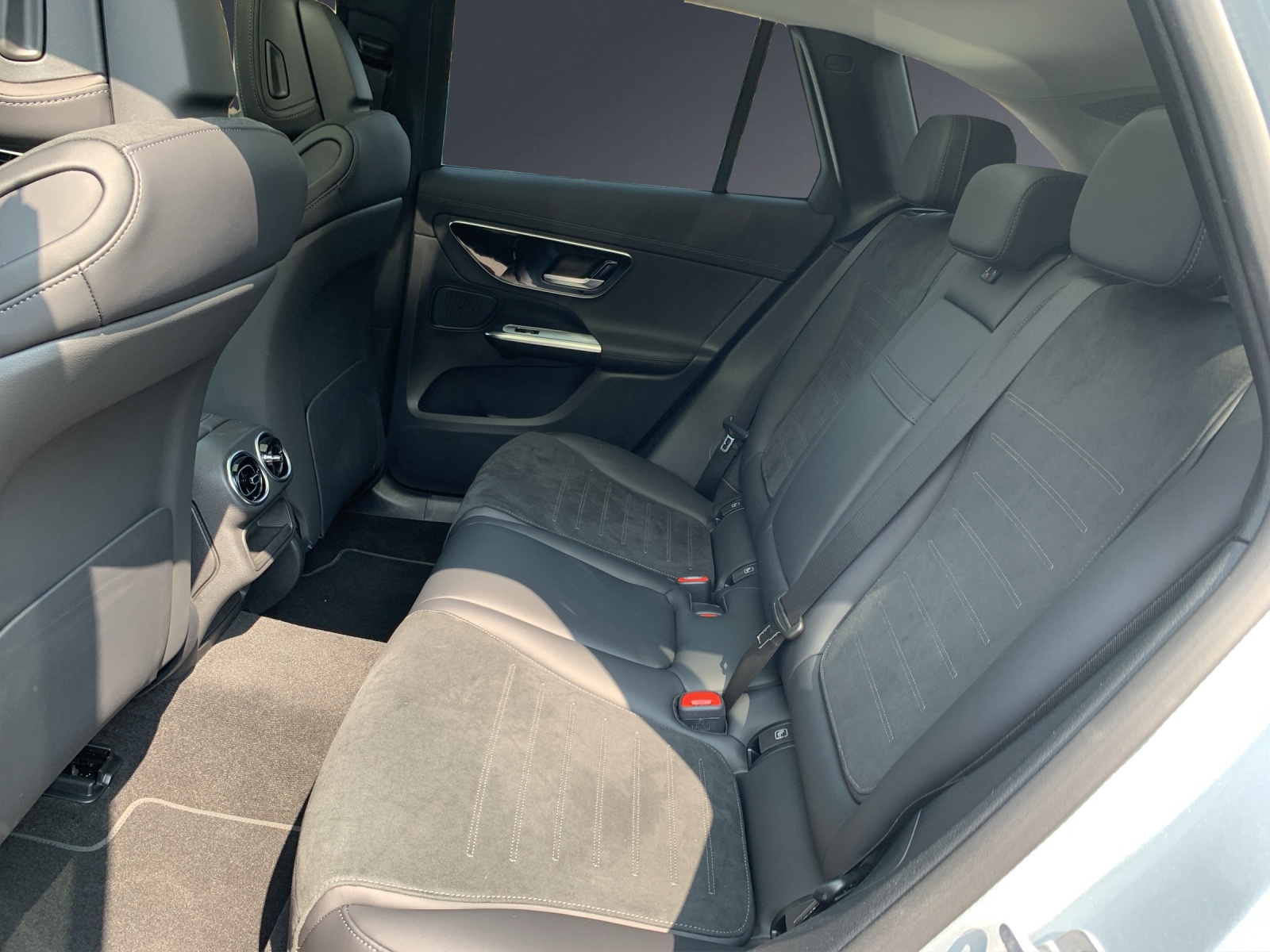 Image MERCEDES-BENZ GLC-300 GLC 300 e 4M 9G-Tronic