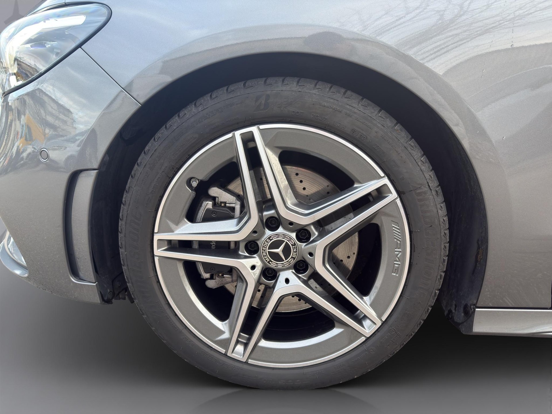 MERCEDES-BENZ B 220 d AMG Line-showroom-element-2