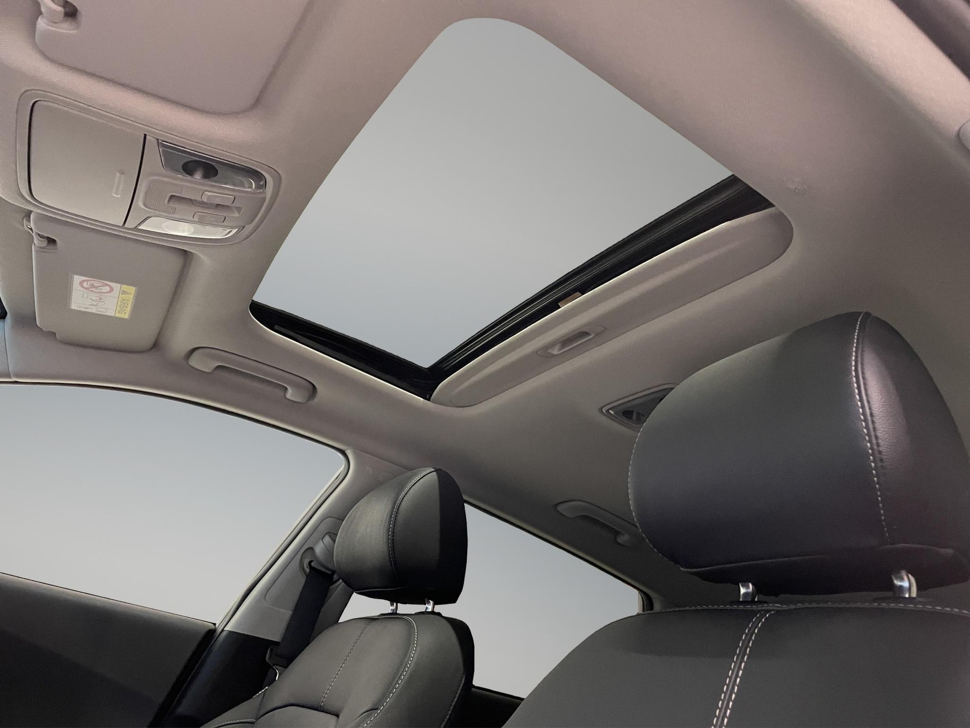 KIA Niro 1.6 GDi Plug-in Hybrid Style-image-10