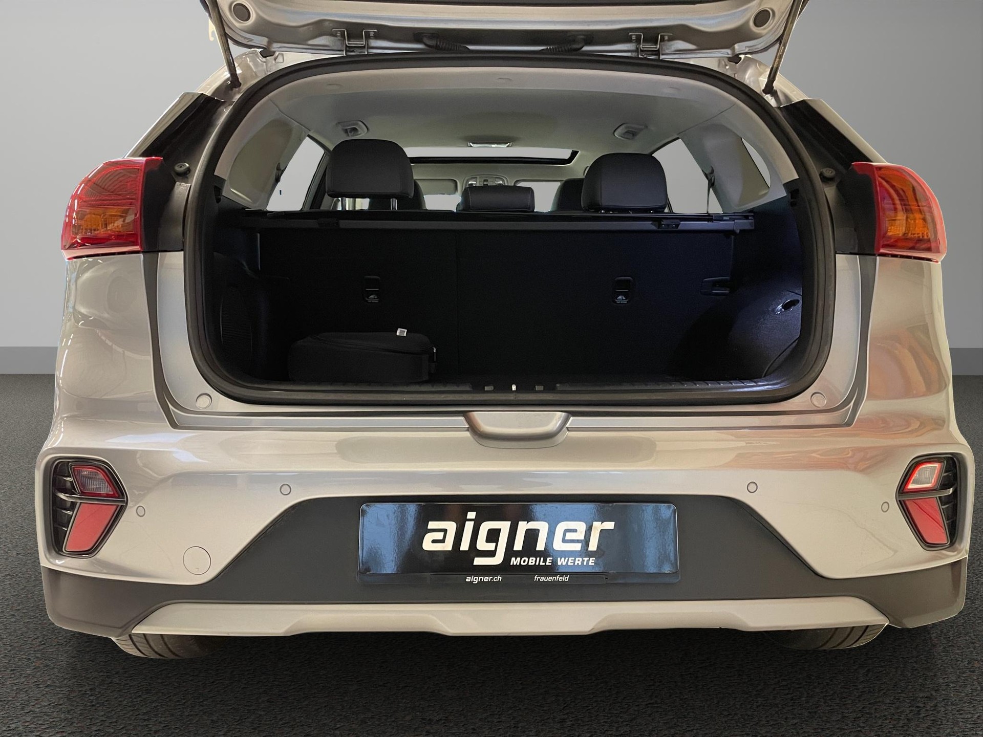KIA Niro 1.6 GDi Plug-in Hybrid Style-image-8