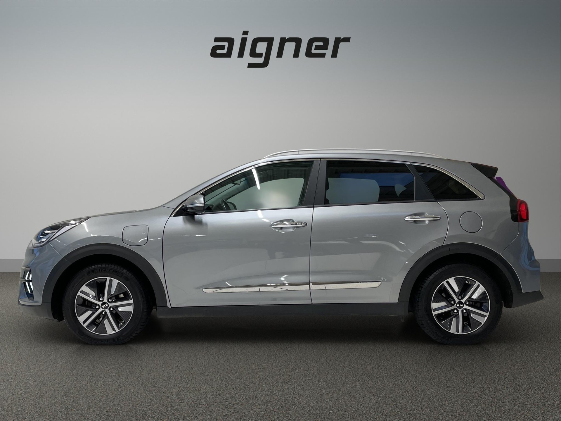 KIA Niro 1.6 GDi Plug-in Hybrid Style-showroom-element-1