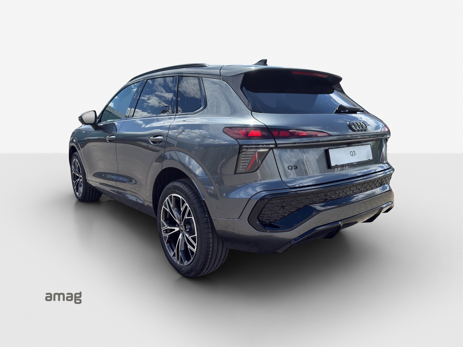 AUDI Q3 SUV 110 kW TFSI S tronic-showroom-element-2