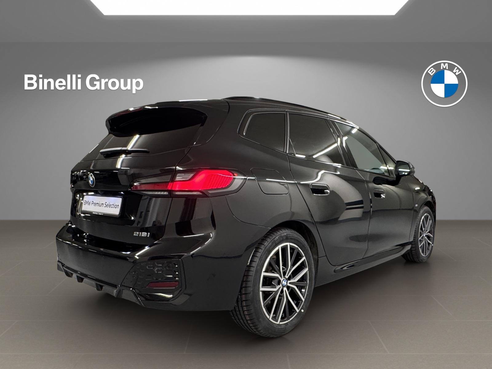 BMW 218i Active Tourer-image-4