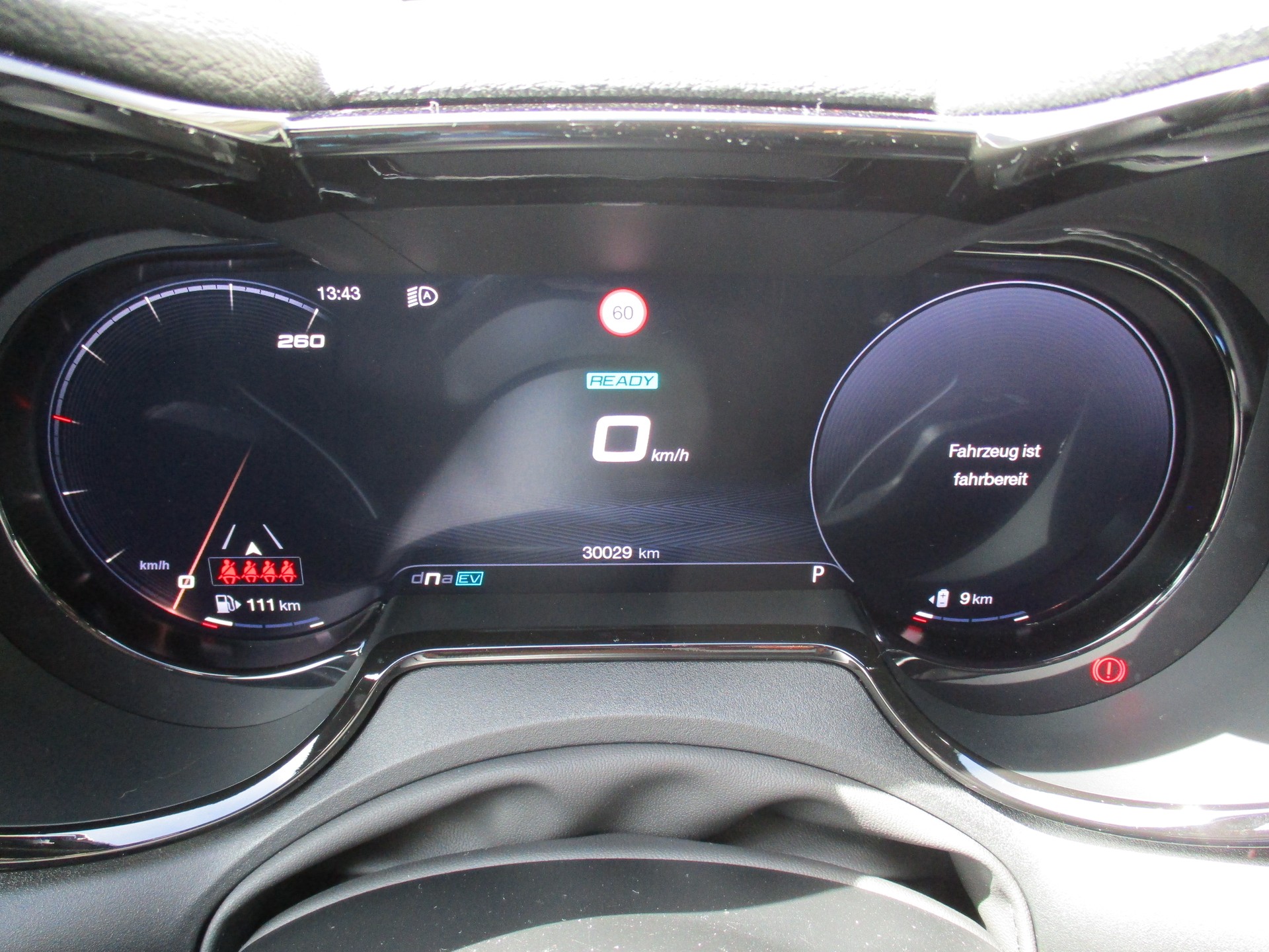 ALFA ROMEO Tonale 1.3 Plug-in-Hybrid Q4 Ti Pack Premium Sky-image-8